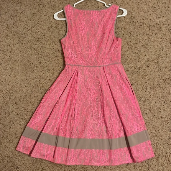Bright pink Jessica Simpson dress - Picture 4 of 4